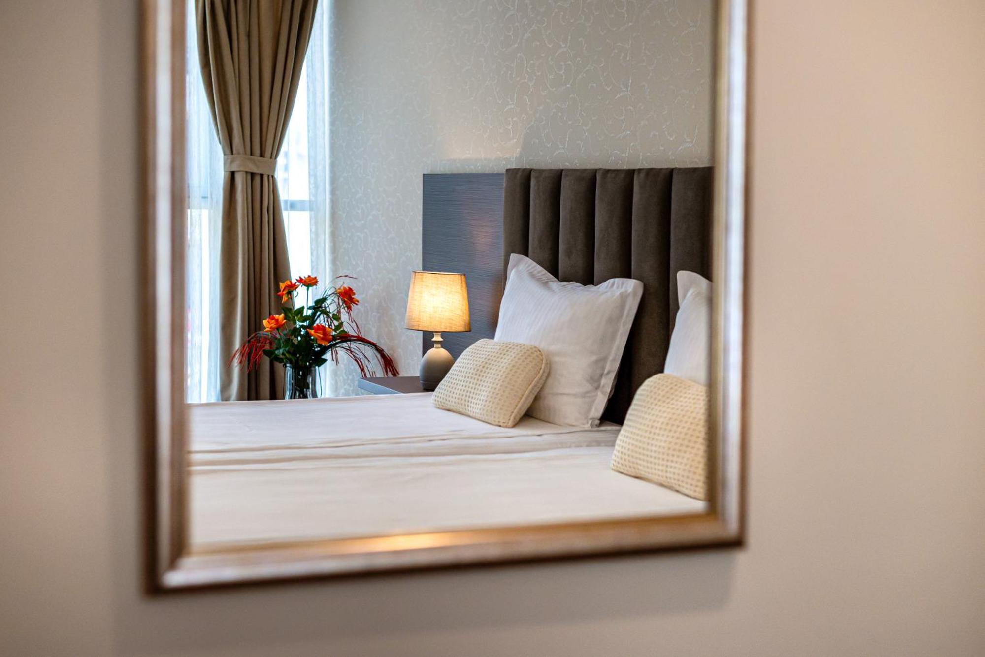 Cityscape Luxury Suites Пловдив Екстер'єр фото