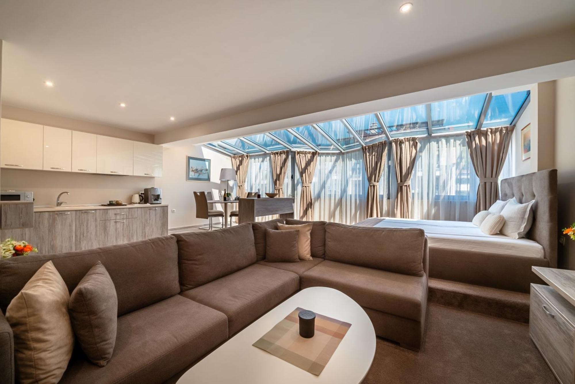 Cityscape Luxury Suites Пловдив Екстер'єр фото